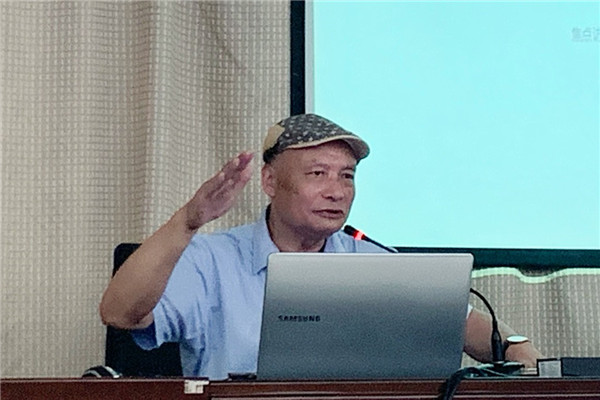 專家、學(xué)者、名師走進企業(yè)大課堂系列活動 ——蔡厚淳教授來鑫星玻纖講座