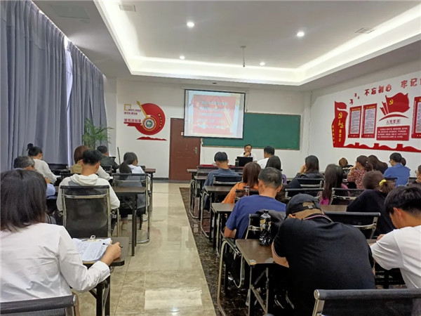 關(guān)注消防 生命至上|我校開展教職工消防安全知識培訓(xùn)